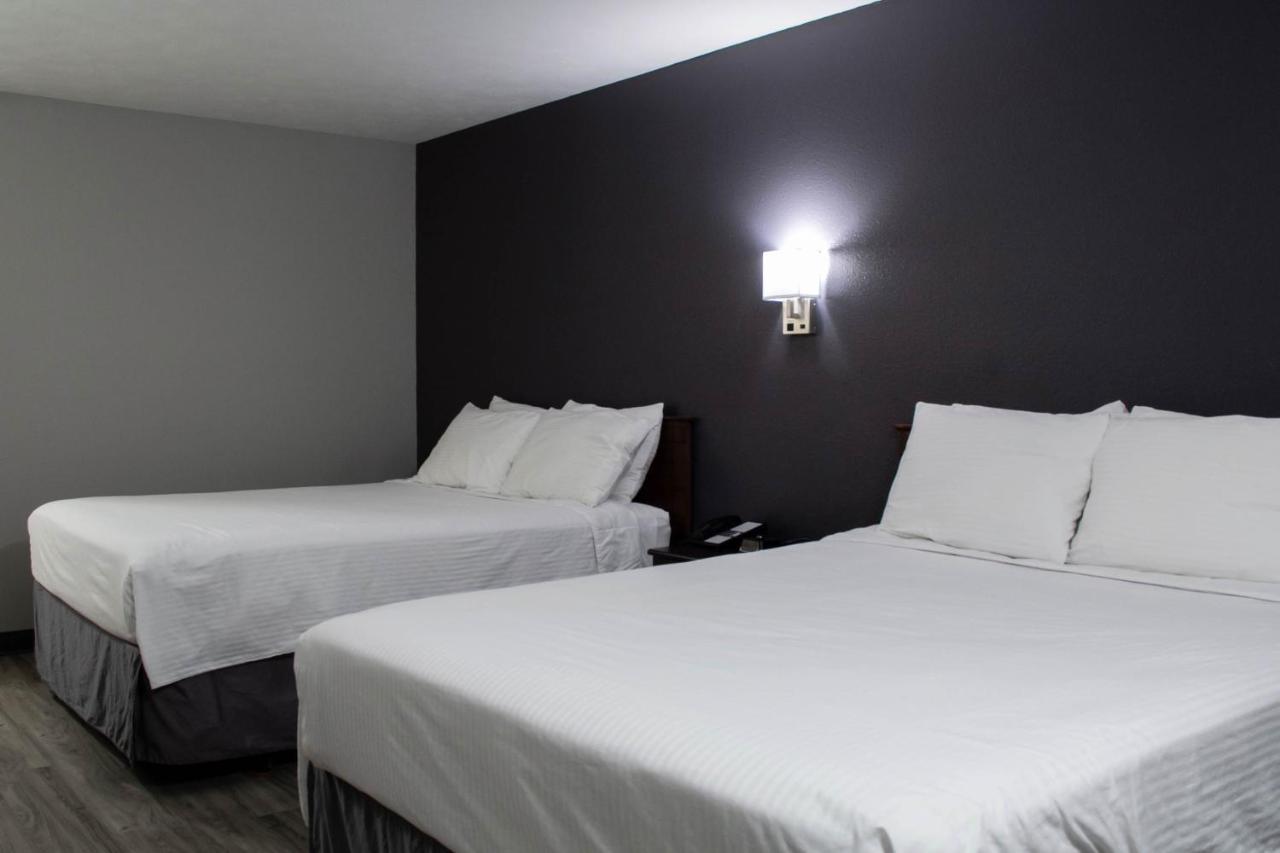 New Victorian Inn & Suites-Норфолк Экстерьер фото