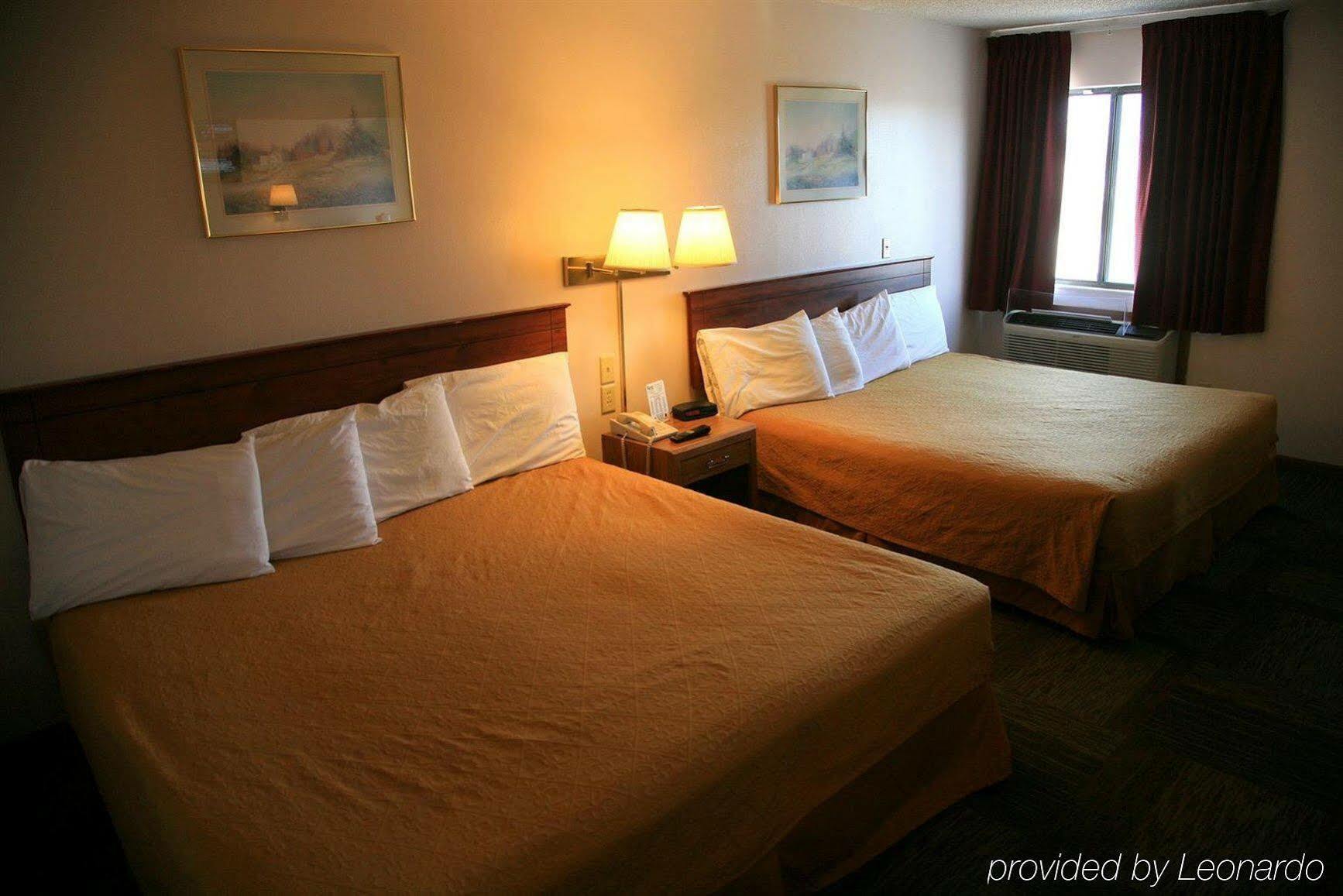 New Victorian Inn & Suites-Норфолк Экстерьер фото